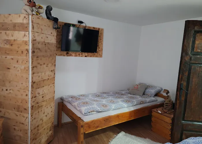 Antic Case de vacanță Pirot