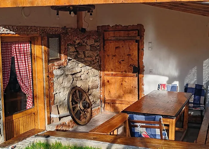 Case de vacanță Antic Pirot